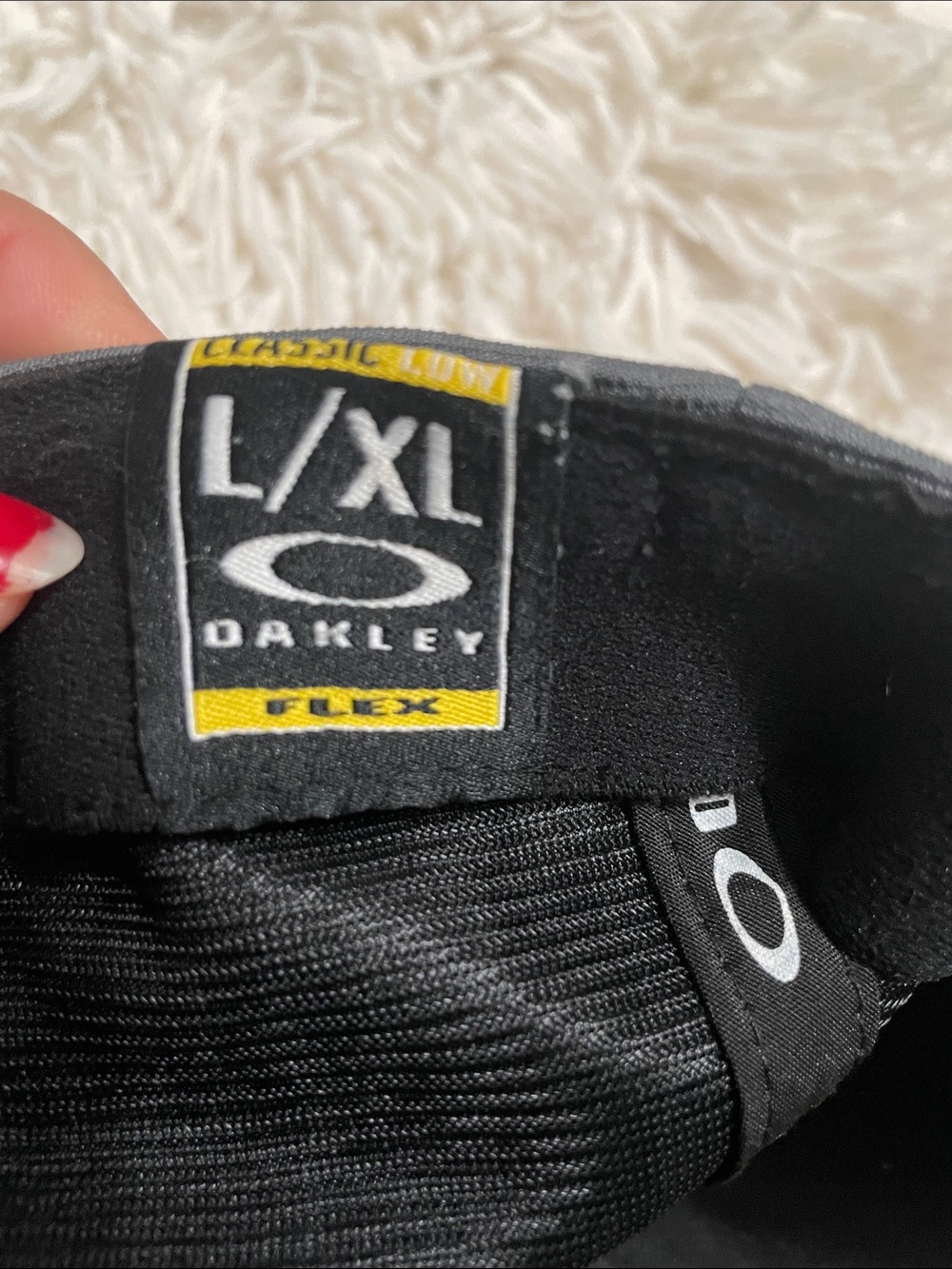 Oakley Tincan Hat - Picture 3 of 3